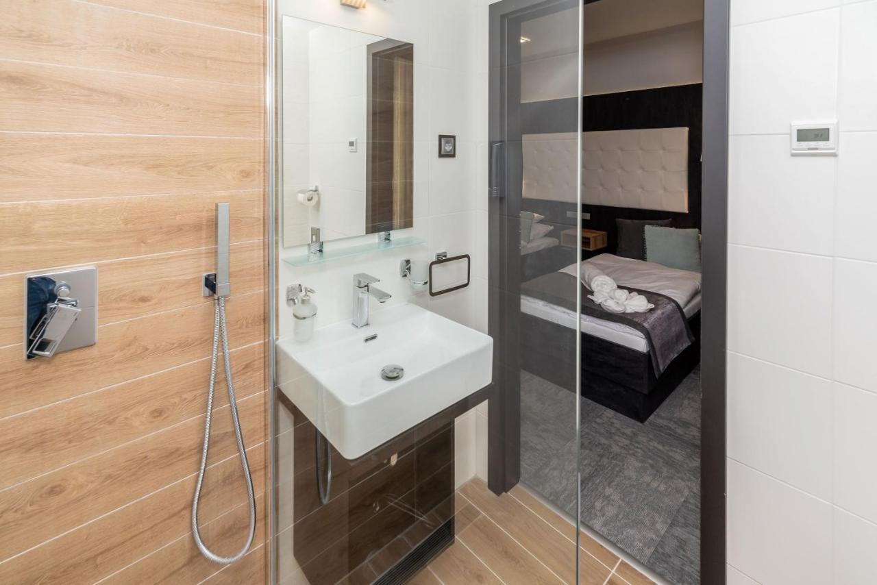 Arany Apartman Miskolc Esterno foto