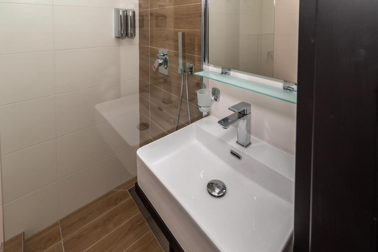 Arany Apartman Miskolc Esterno foto