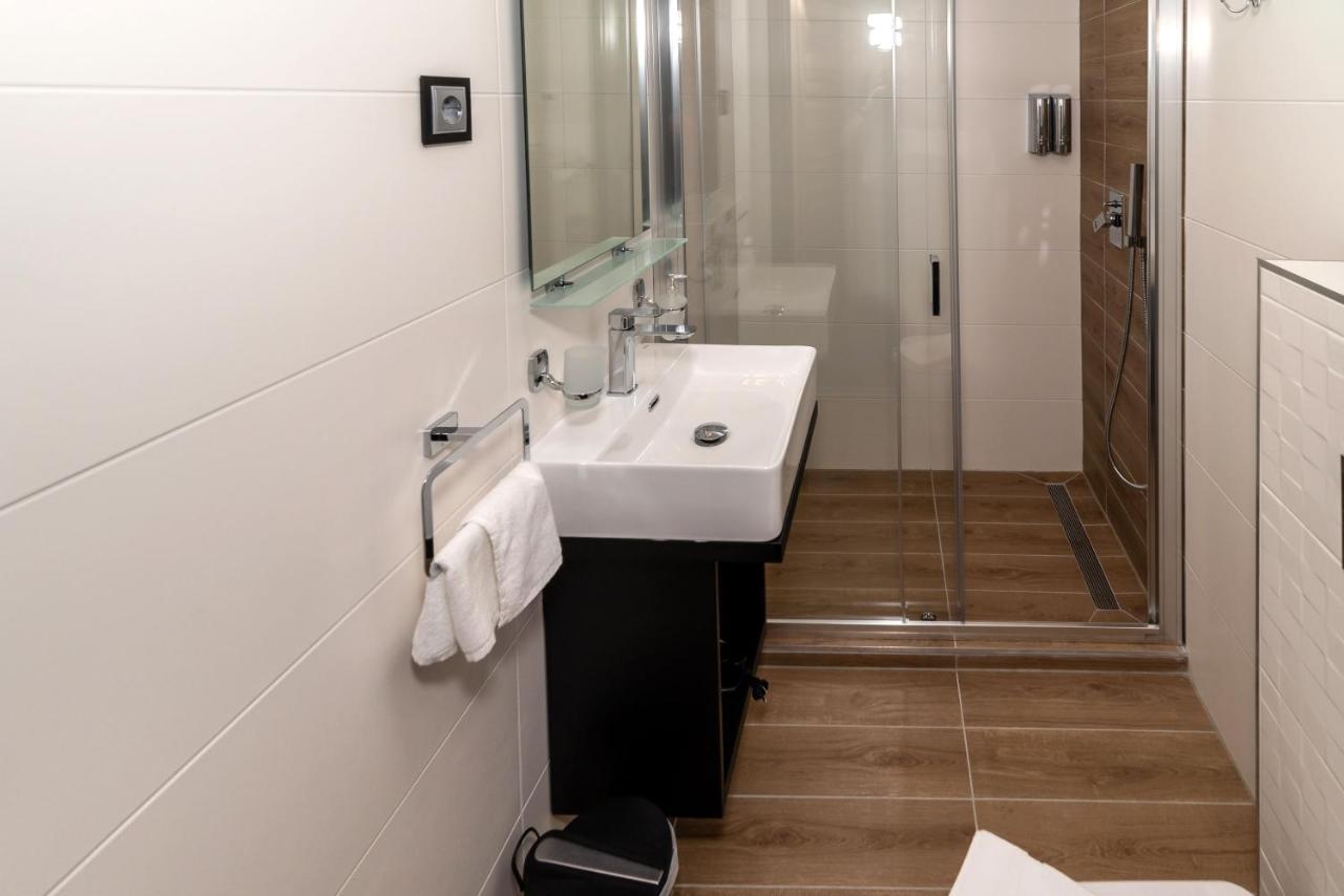 Arany Apartman Miskolc Esterno foto